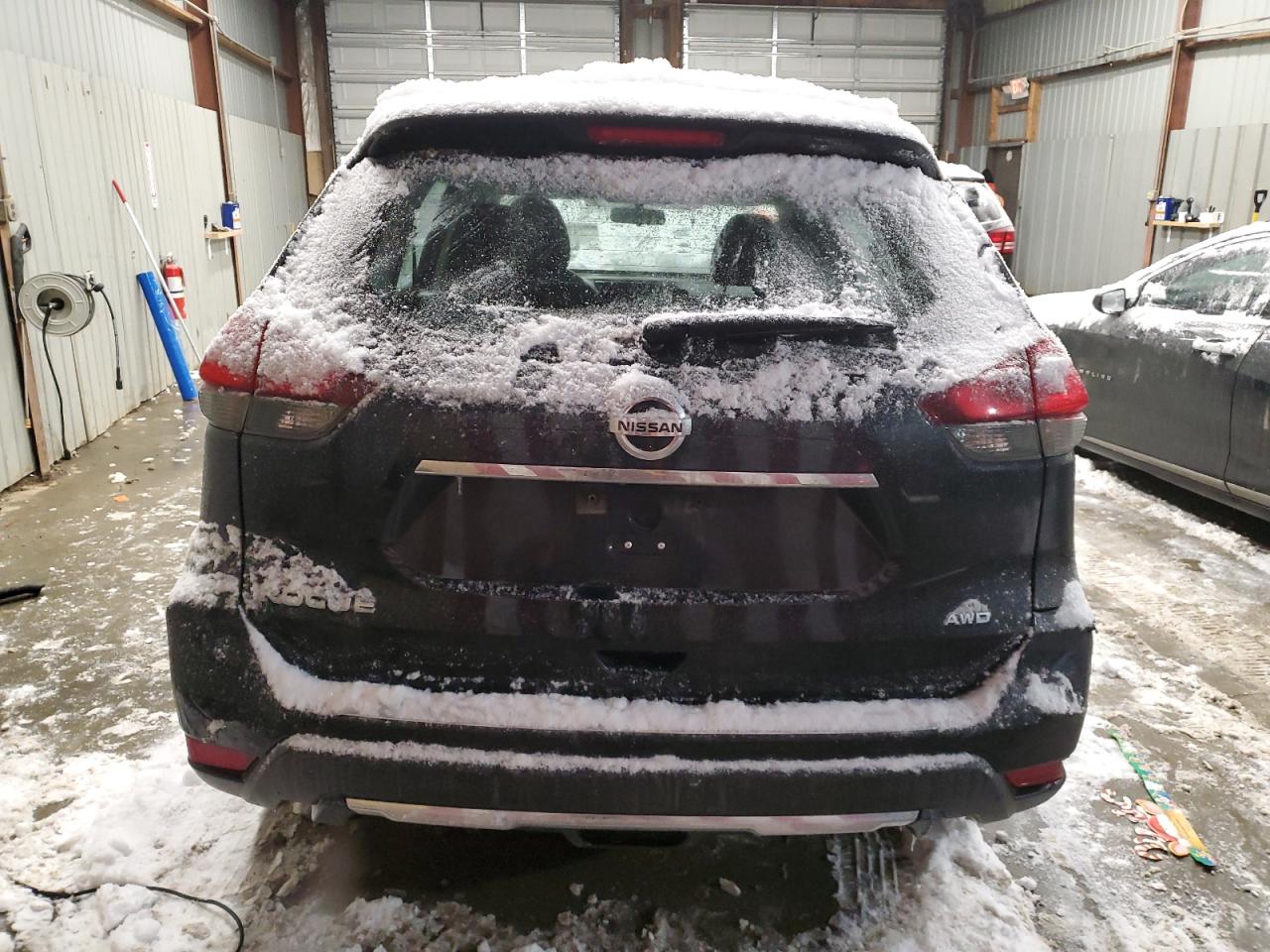 2017 Nissan Rogue - Image 7