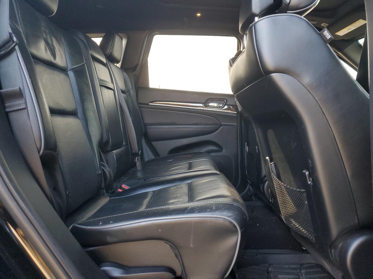 2020 Jeep Grand Cherokee - Image 11