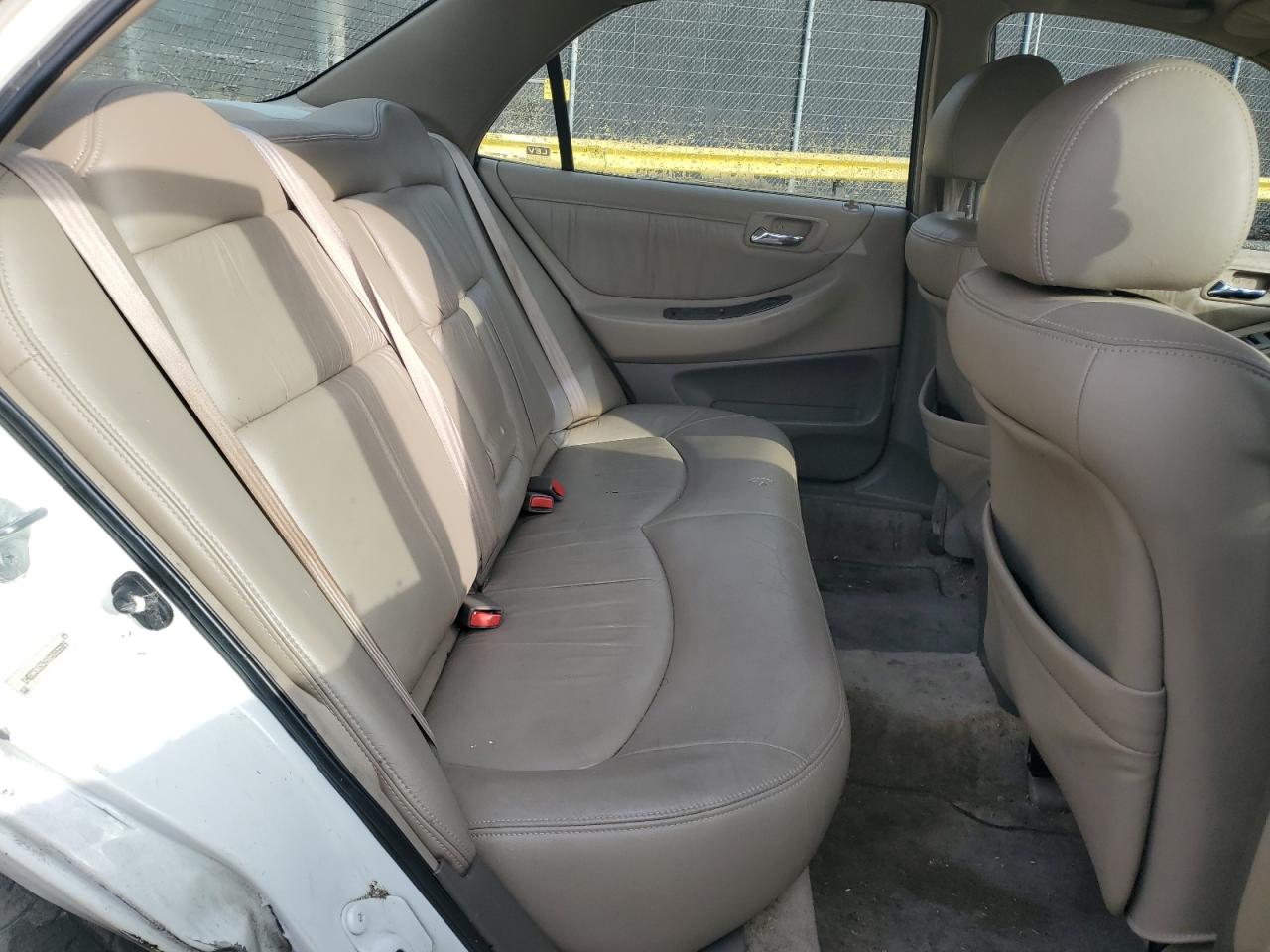 2000 Honda Accord - Image 10