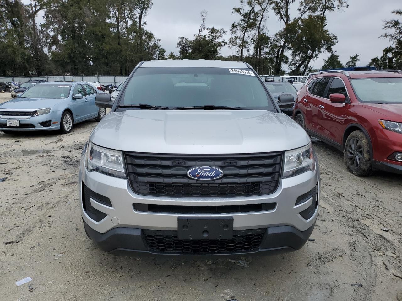 2019 Ford Explorer - Image 5
