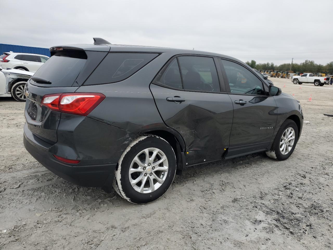 2021 Chevrolet Equinox - Image 3
