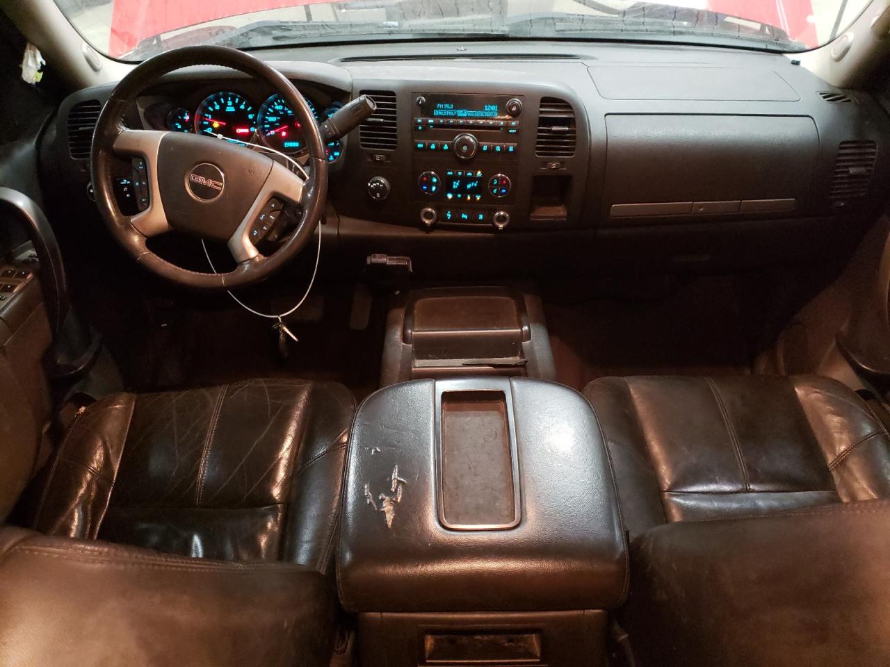 2011 GMC Sierra - Image 8