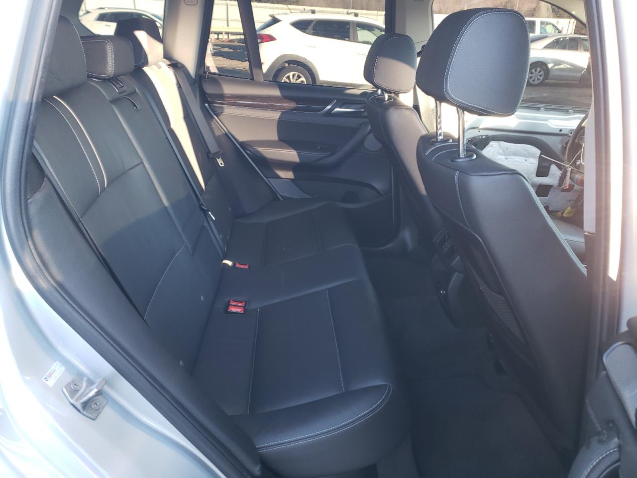2017 BMW X3 - Image 11