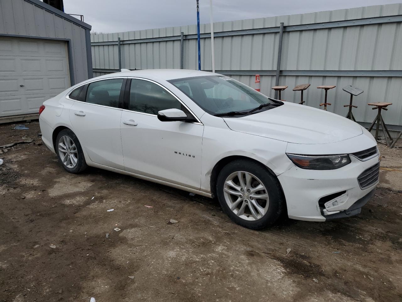 2016 Chevrolet Malibu - Image 4