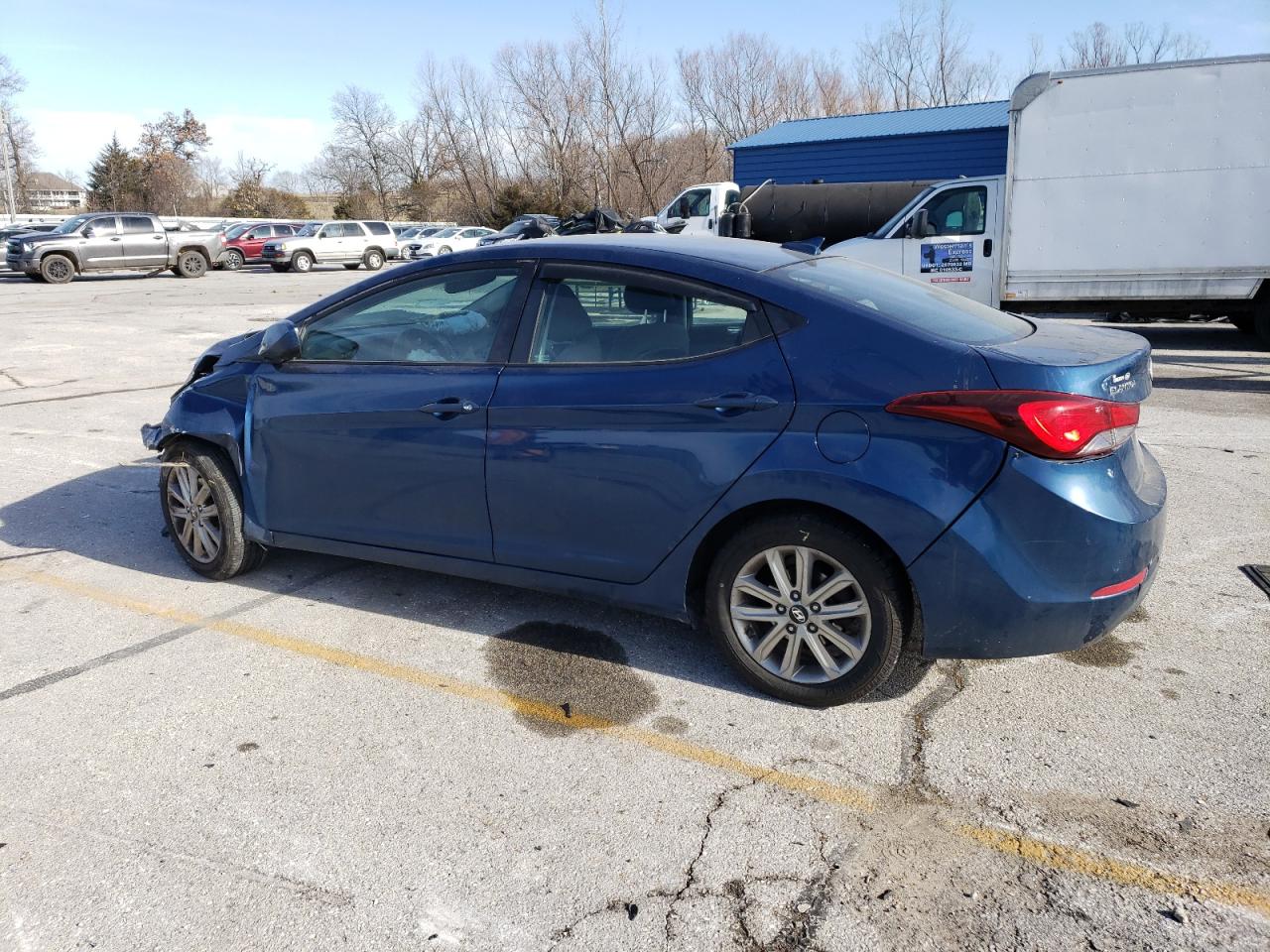 2016 Hyundai Elantra - Image 2