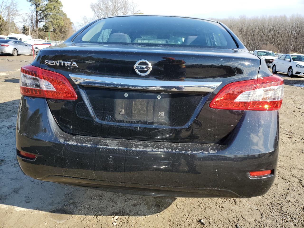 2015 Nissan Sentra - Image 6