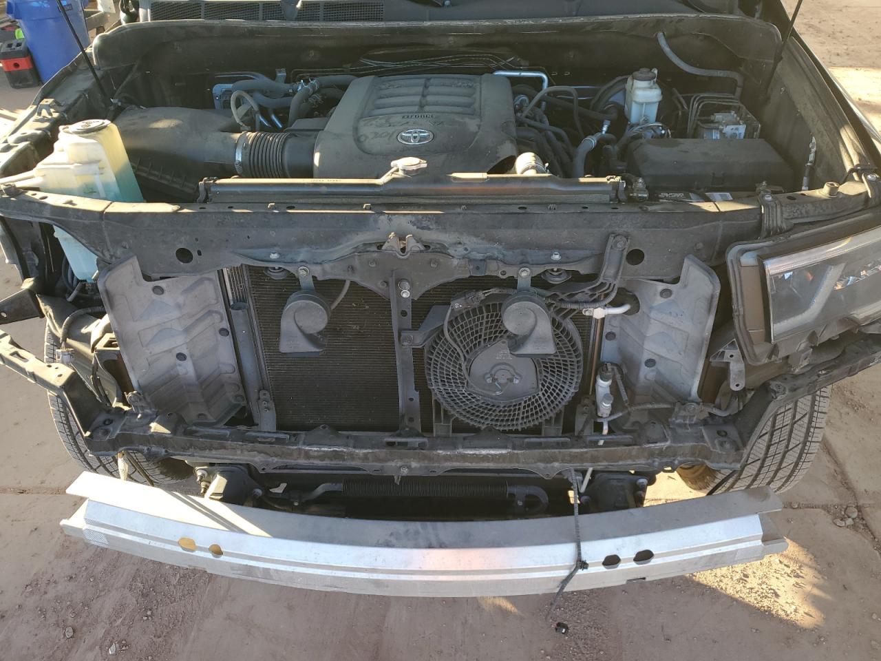 2018 Toyota Sequoia - Image 12