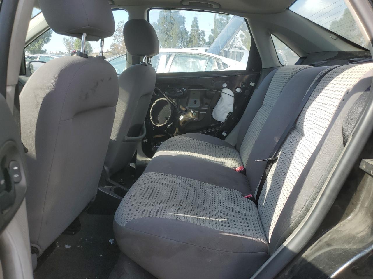 2007 Ford Focus - Image 10