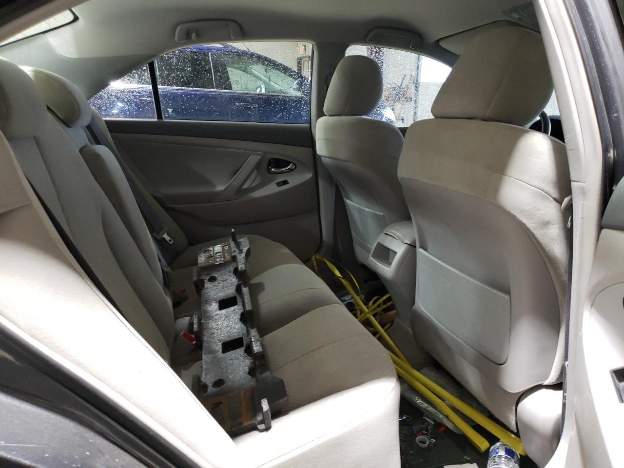2009 Toyota Camry - Image 10