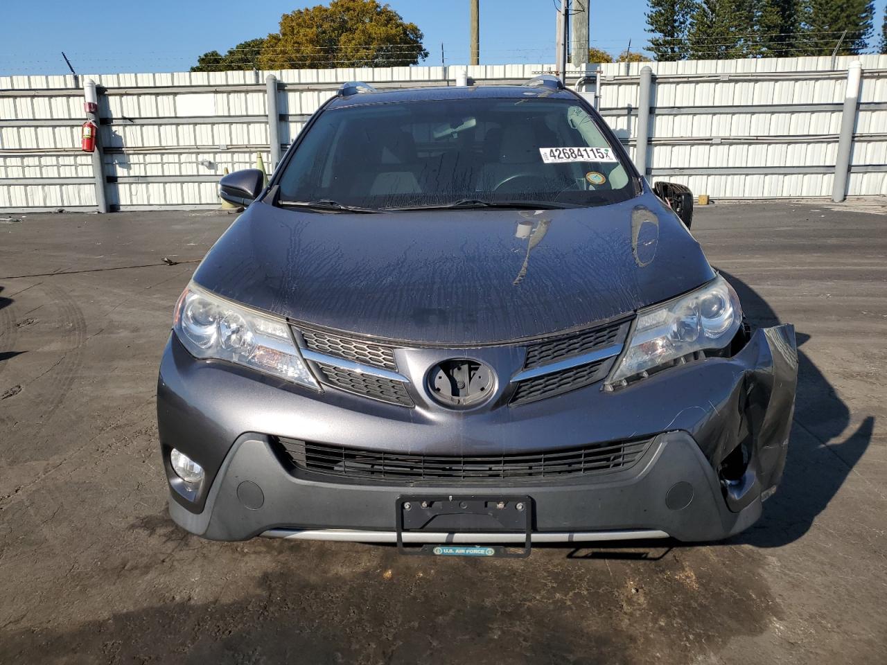 2014 Toyota RAV 4 - Image 5