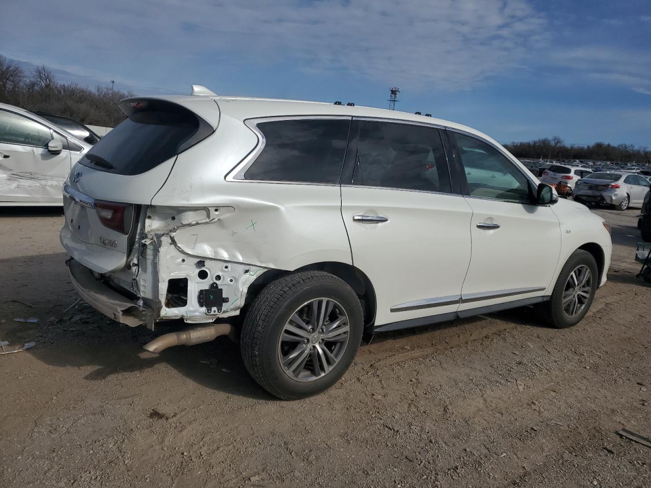 2018 Infiniti QX60 - Image 3