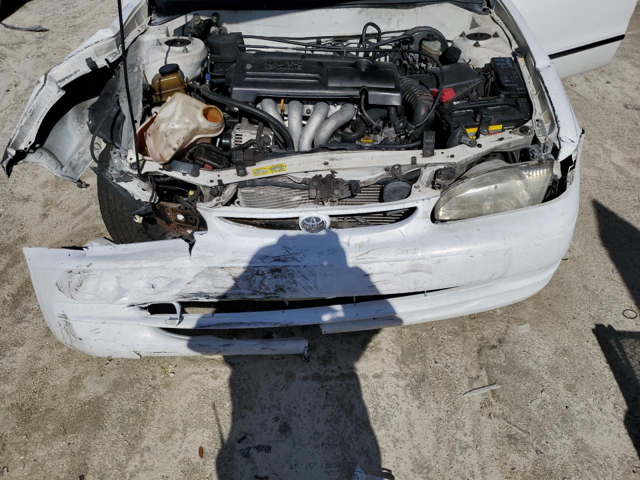 2000 Toyota Corolla - Image 11