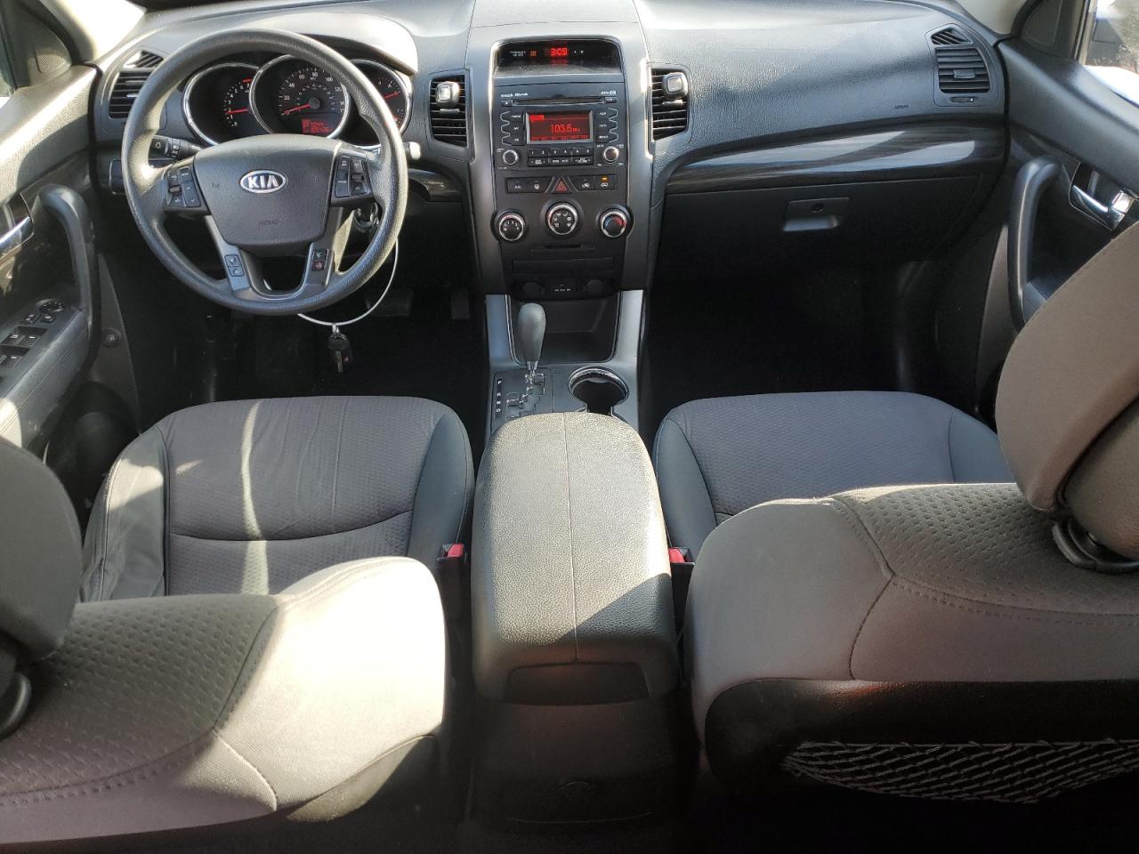 2013 Kia Sorento - Image 8