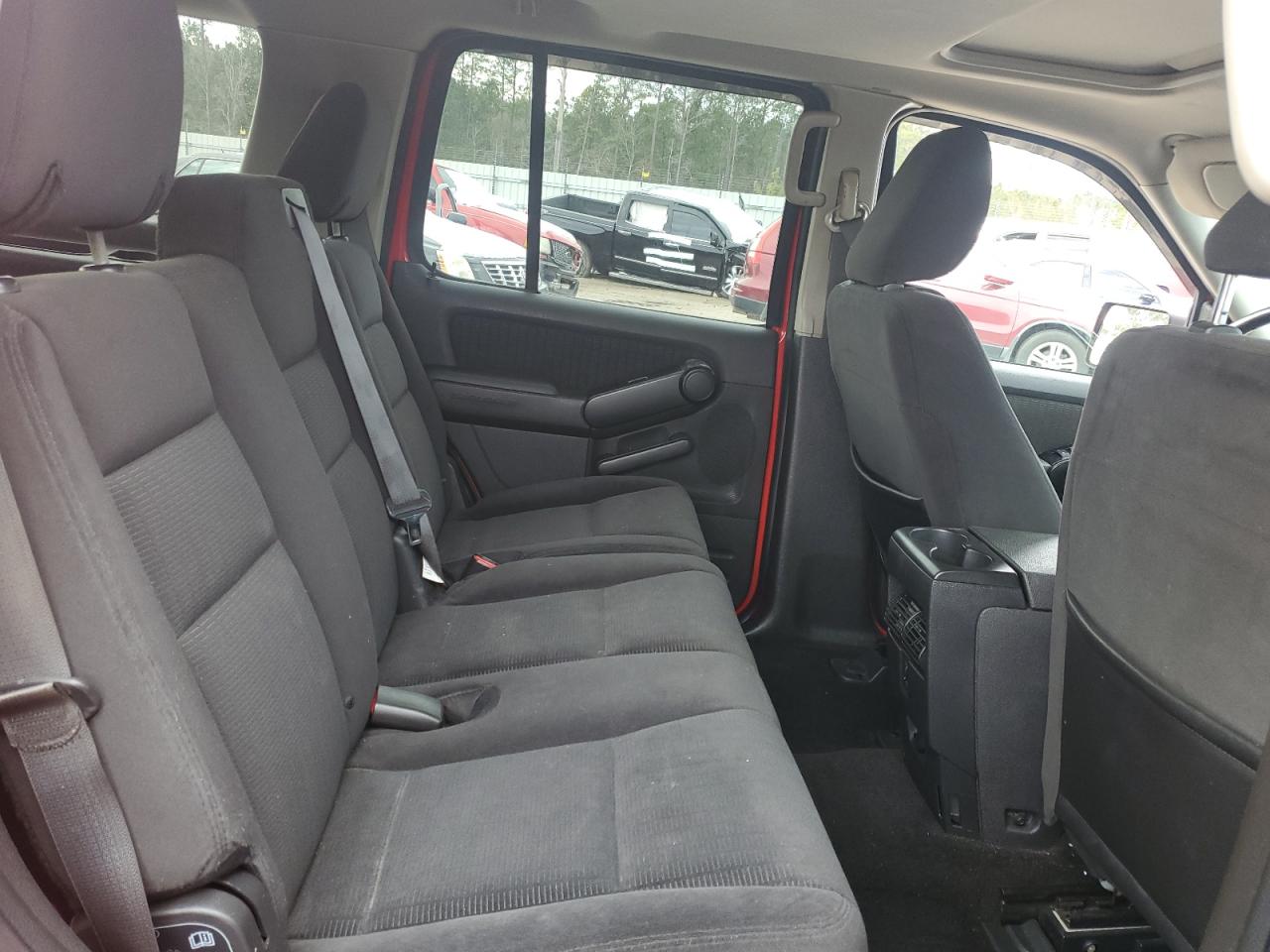 2009 Ford Explorer - Image 11