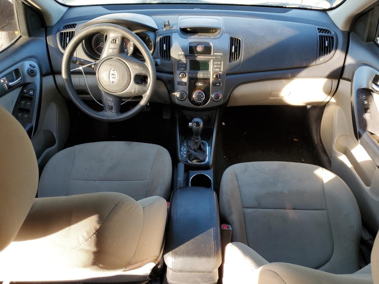 2013 Kia Forte - Image 8