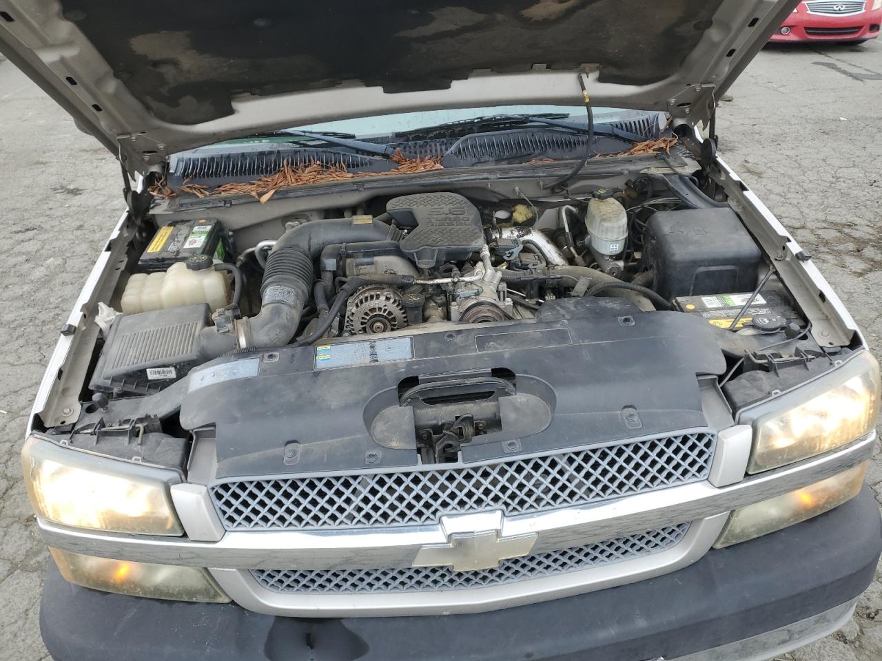 2004 Chevrolet Silverado - Image 11