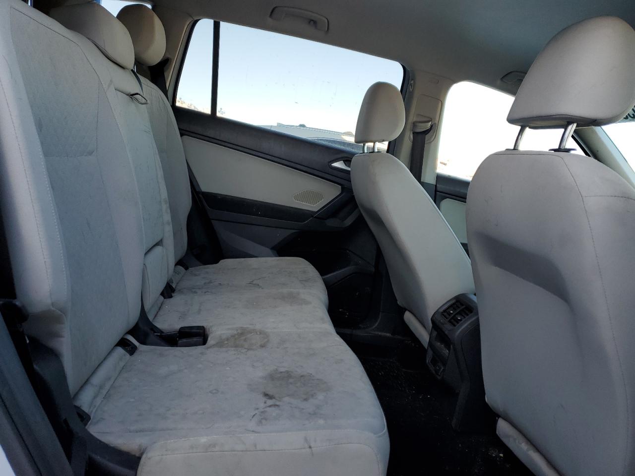 2019 Volkswagen Tiguan - Image 11