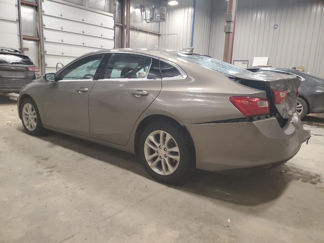 2018 Chevrolet Malibu - Image 2