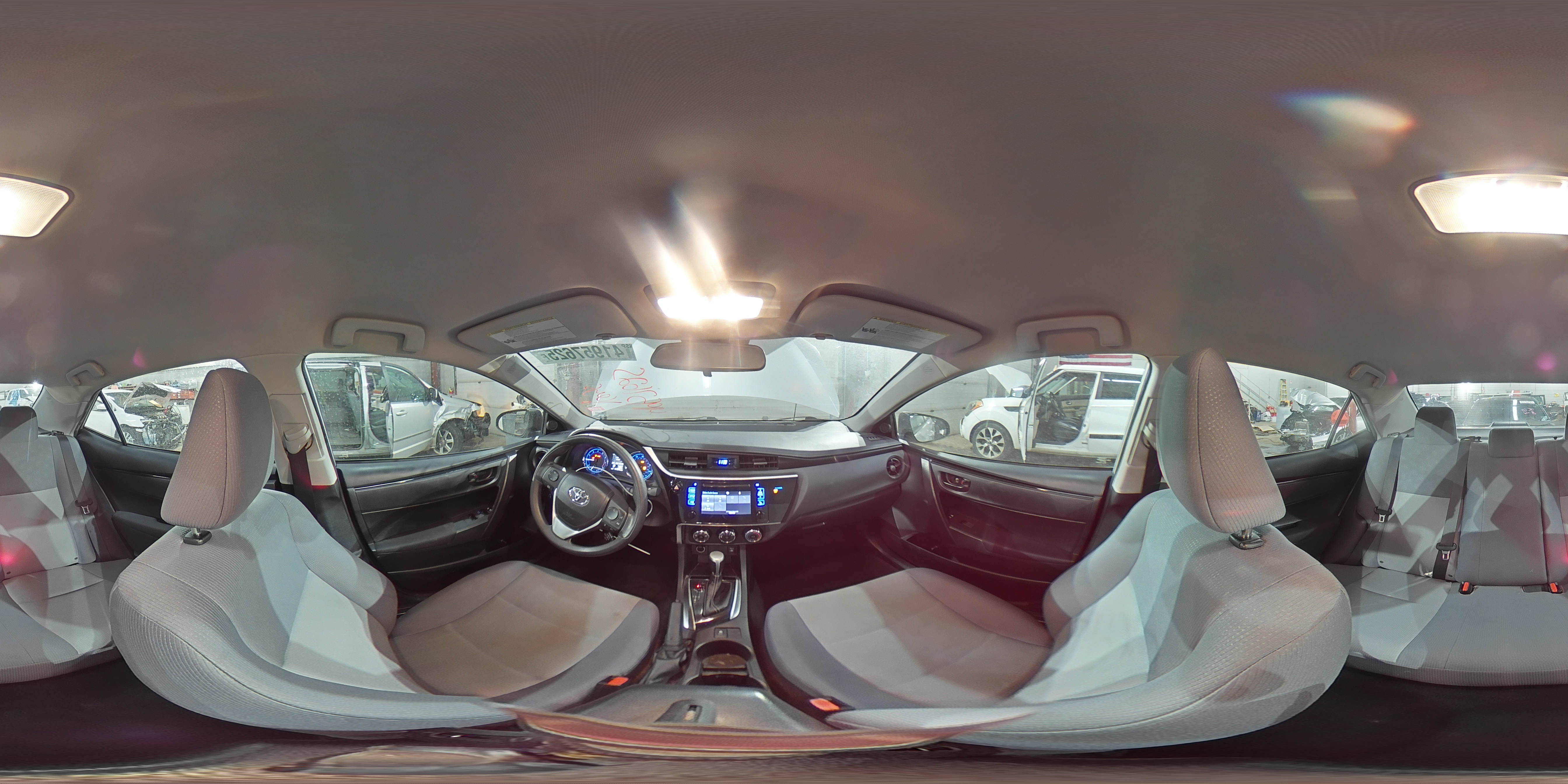 2018 Toyota Corolla - Image 15