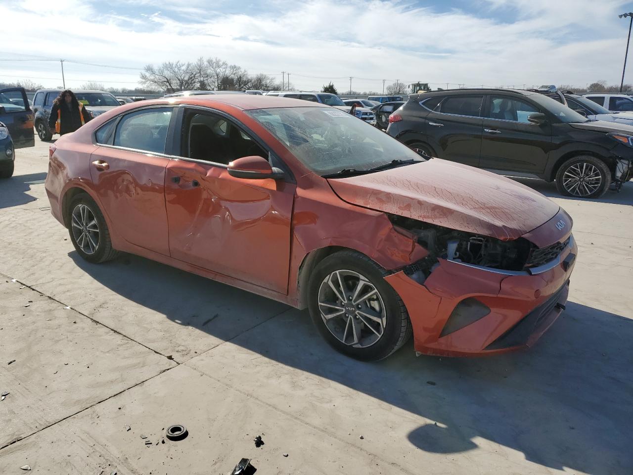 2022 Kia Forte - Image 4