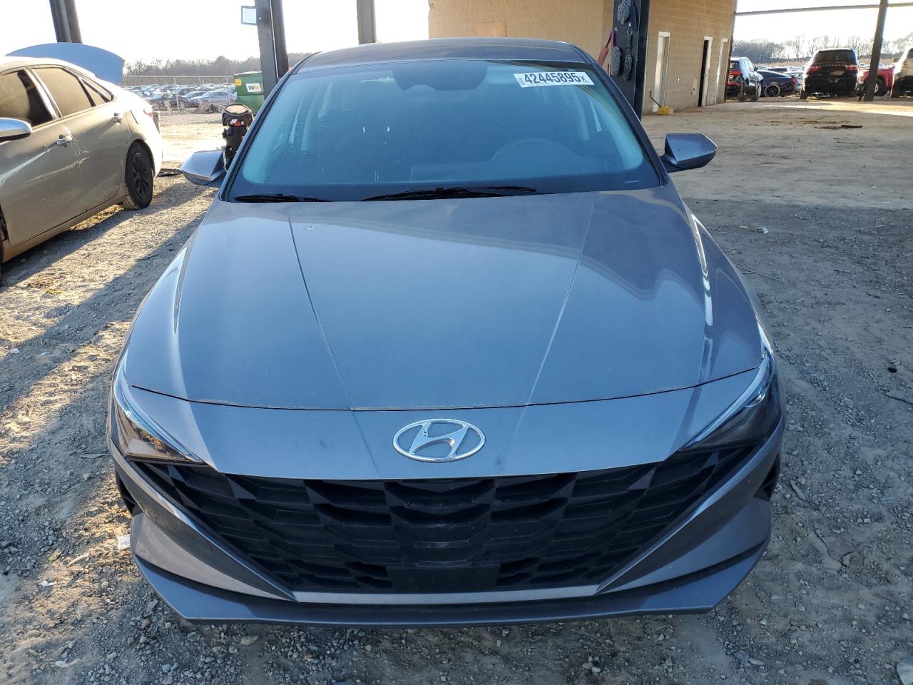 2023 Hyundai Elantra - Image 5