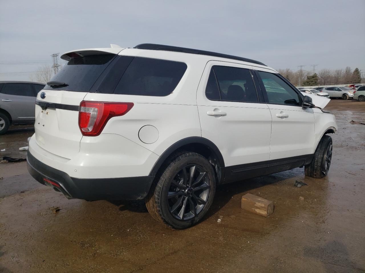 2017 Ford Explorer - Image 3