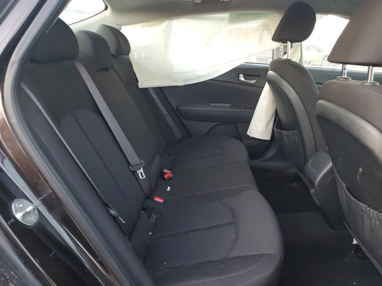 2018 Kia Optima - Image 10