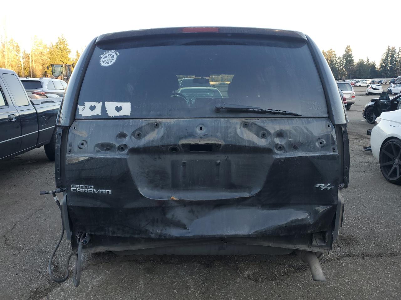 2015 Dodge Caravan - Image 6
