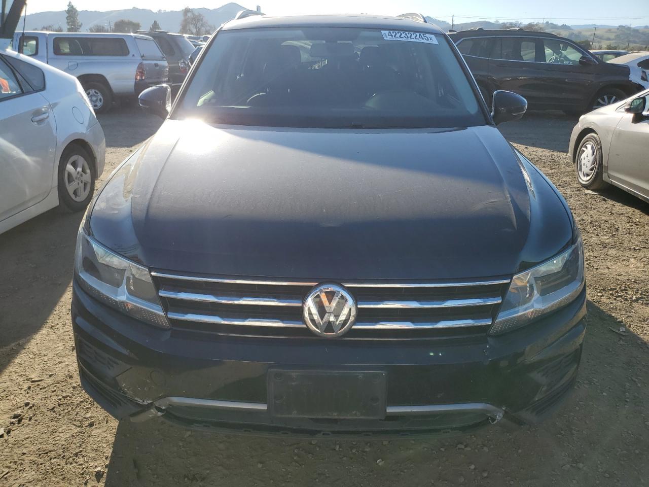 2018 Volkswagen Tiguan - Image 5