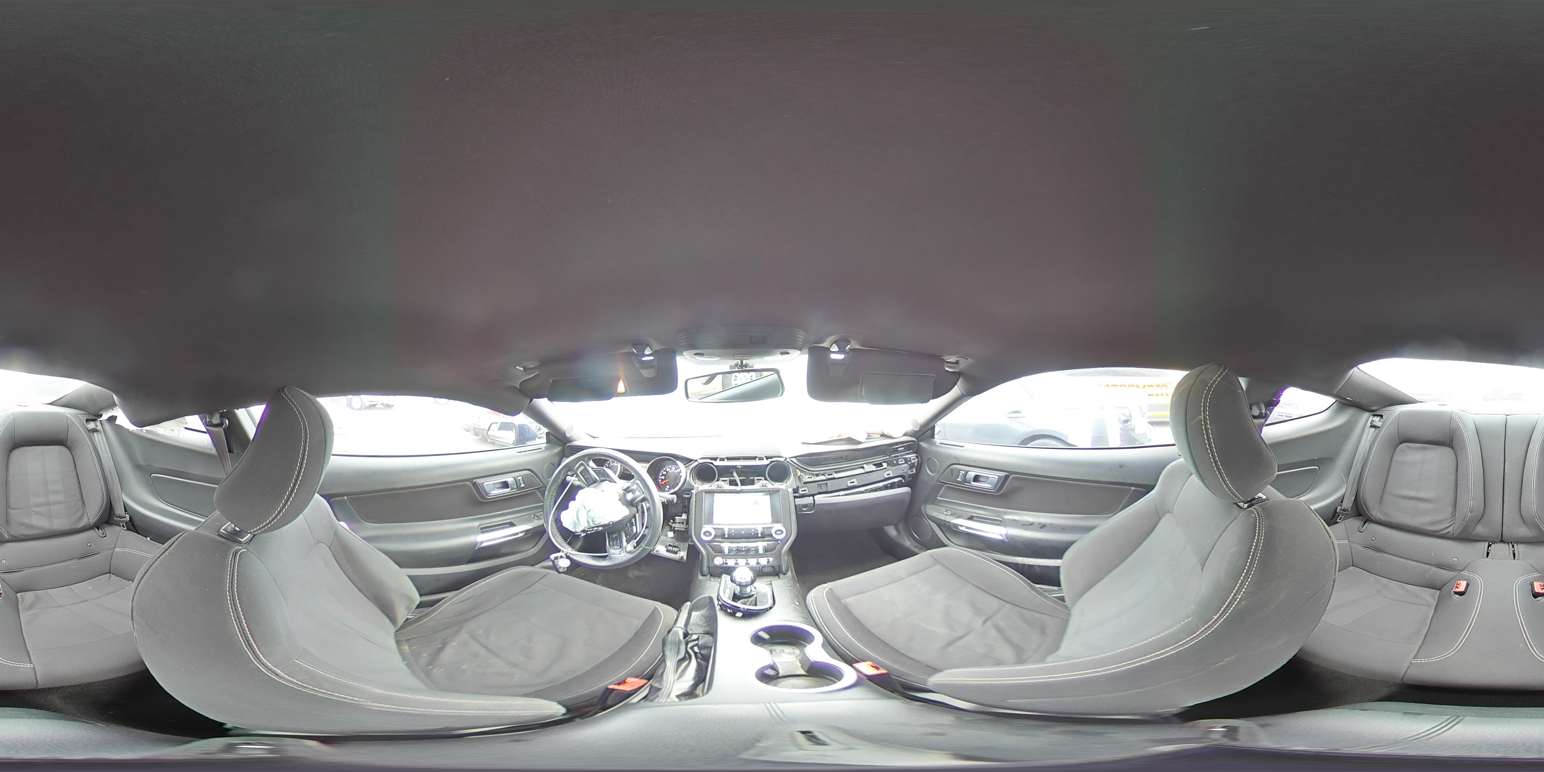 2018 Ford Mustang - Image 13