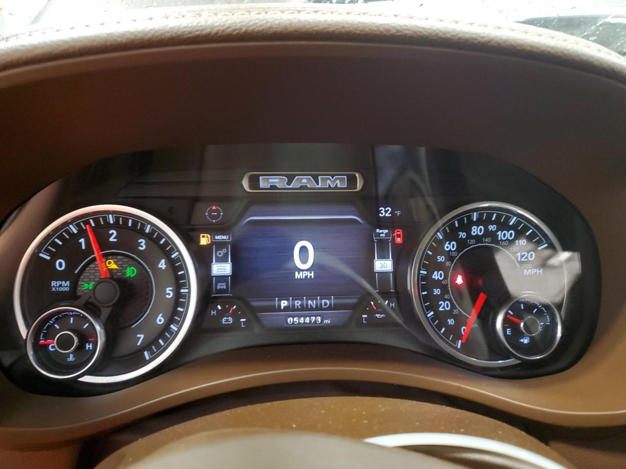 2019 RAM 3500 - Image 9