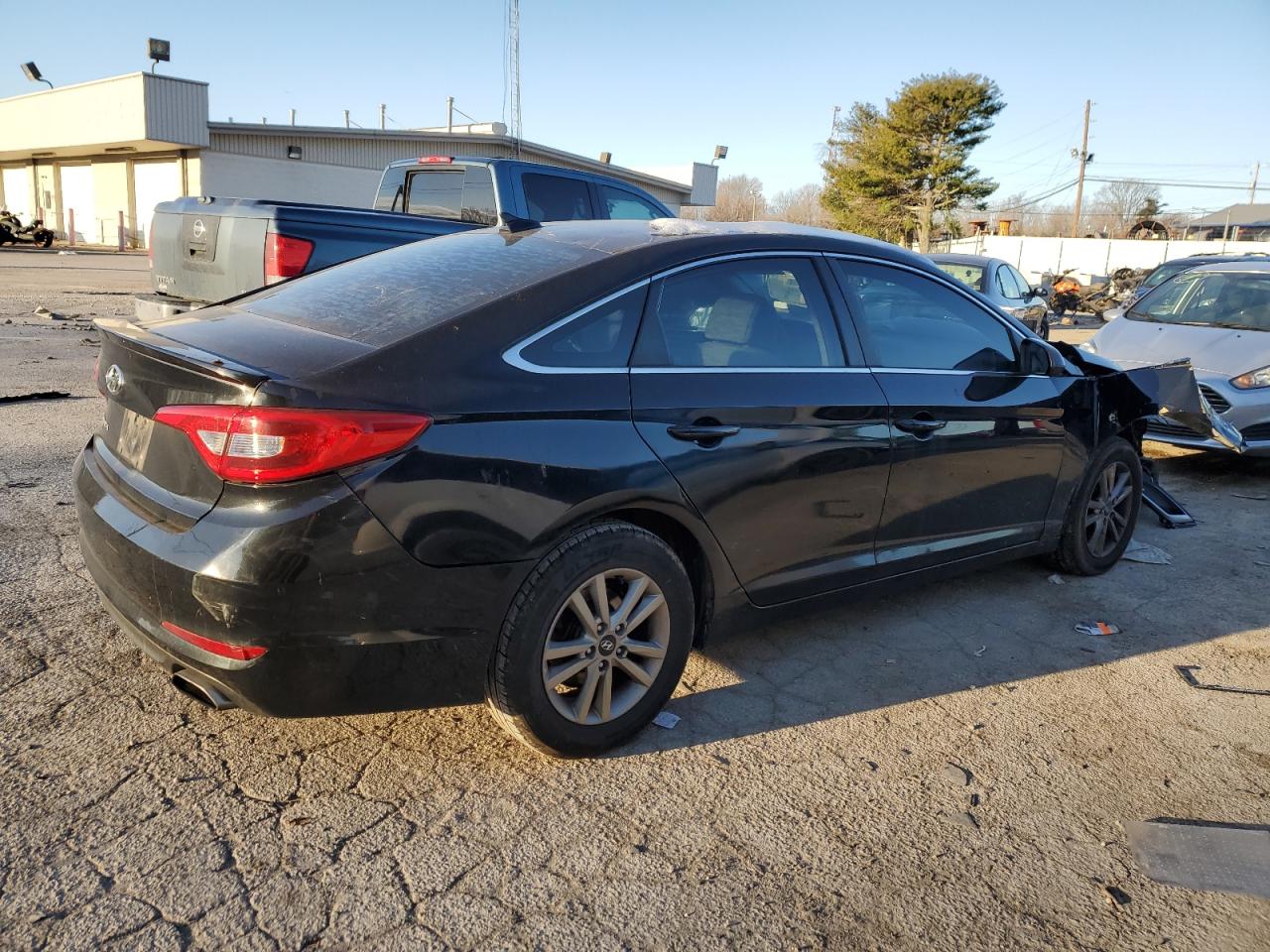 2017 Hyundai Sonata - Image 3