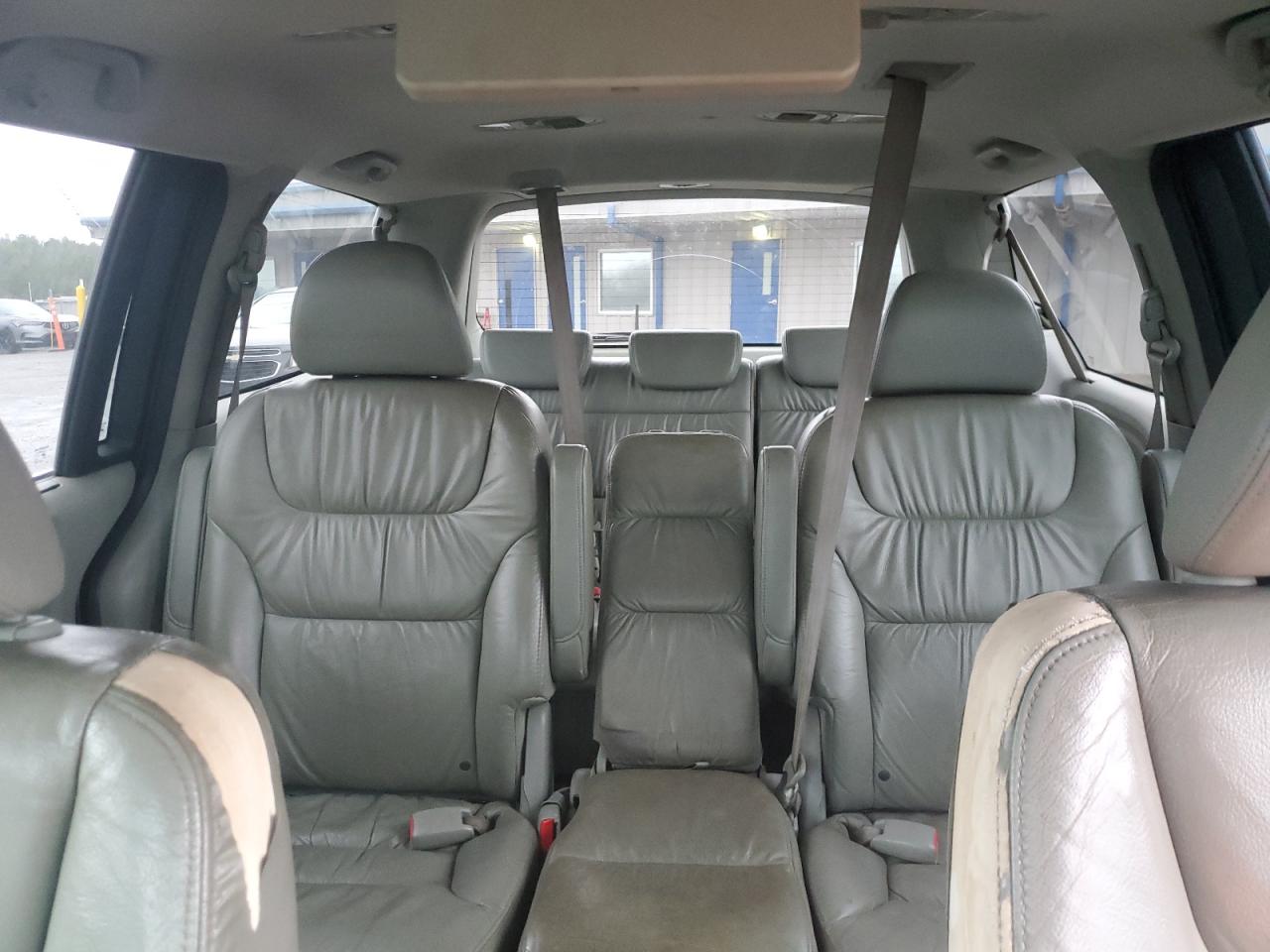 2008 Honda Odyssey - Image 10
