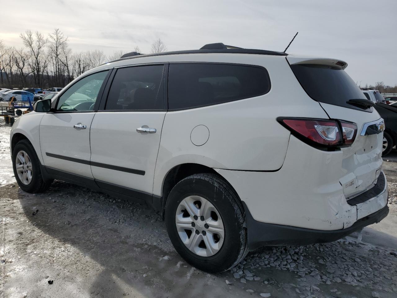 2015 Chevrolet Traverse - Image 2