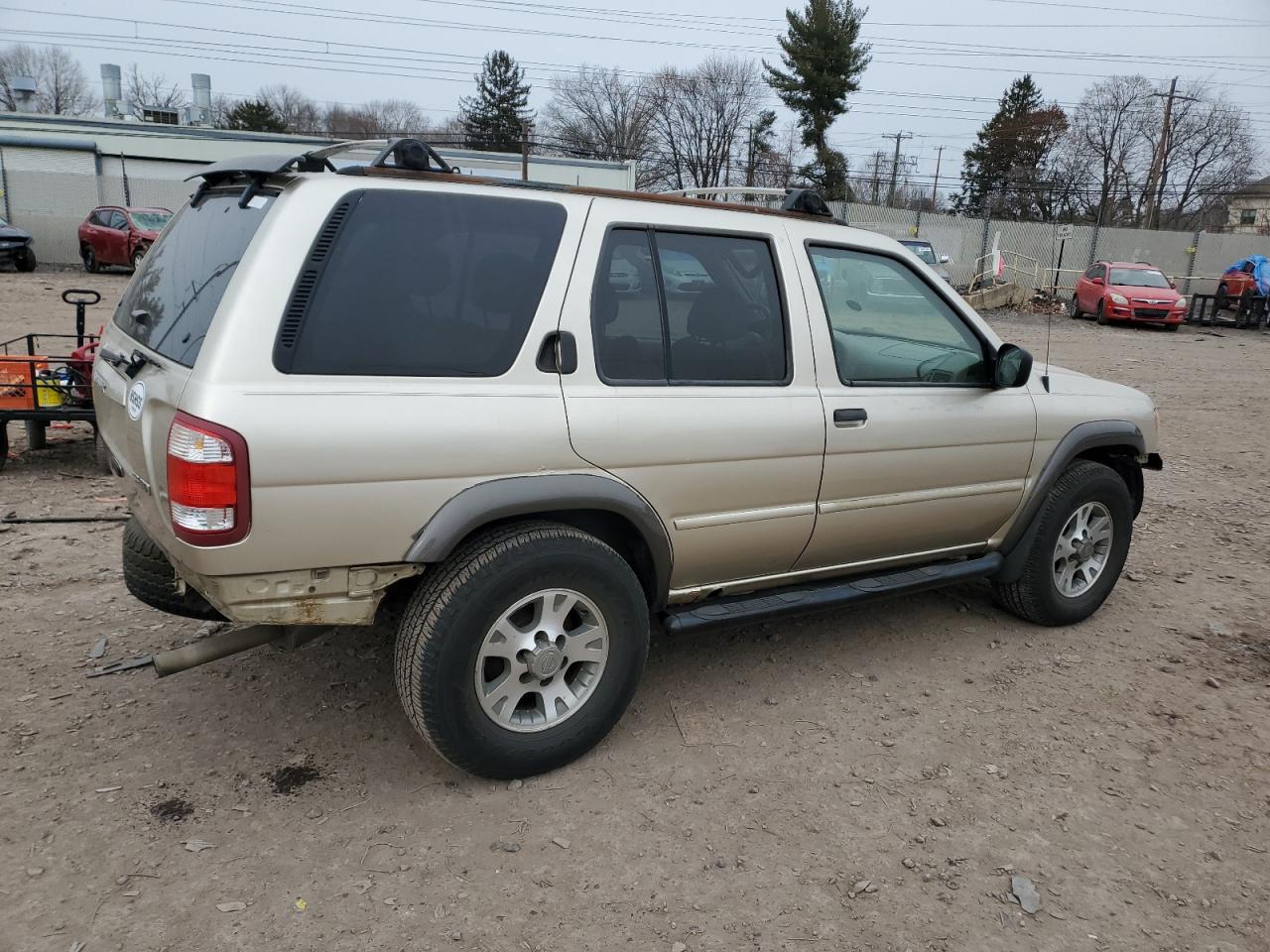 2001 Nissan Pathfinder - Image 3