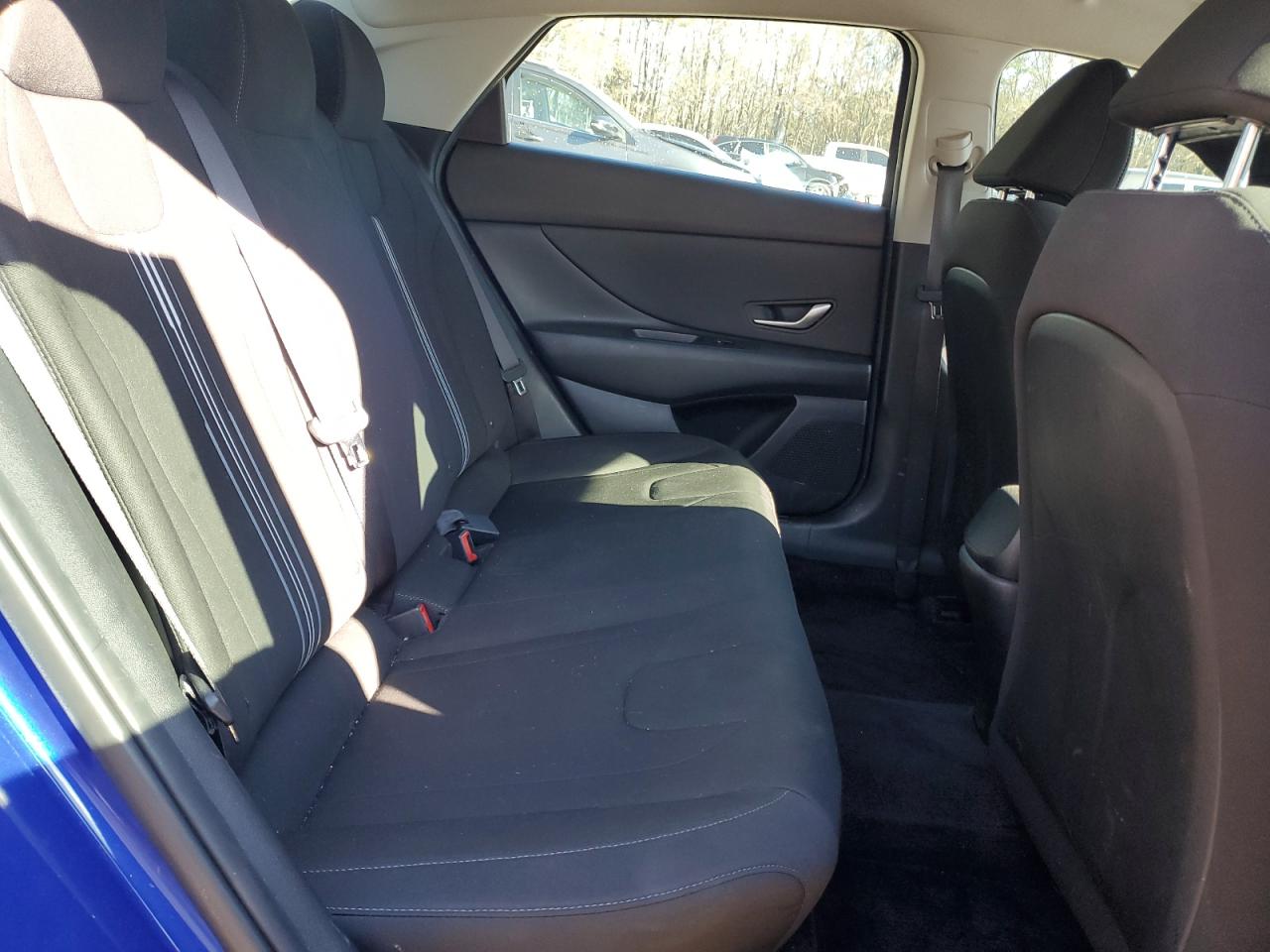 2023 Hyundai Elantra - Image 10