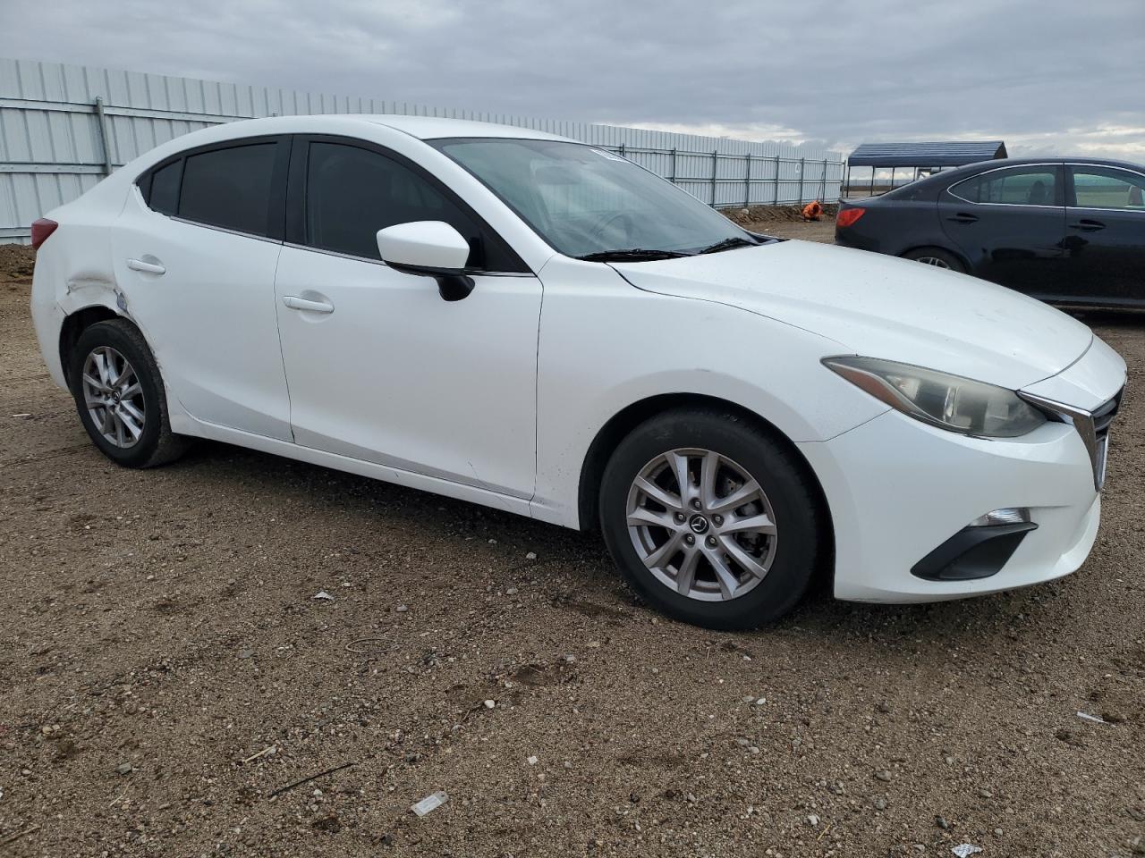 2016 Mazda 3 - Image 4