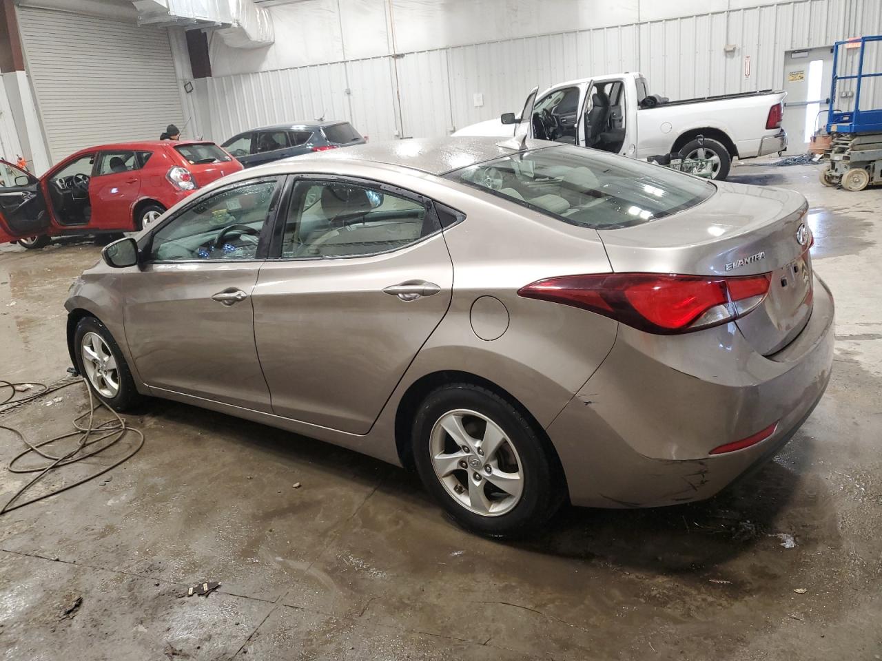 VIN 5NPDH4AE7EH518919 2014 HYUNDAI ELANTRA no.2