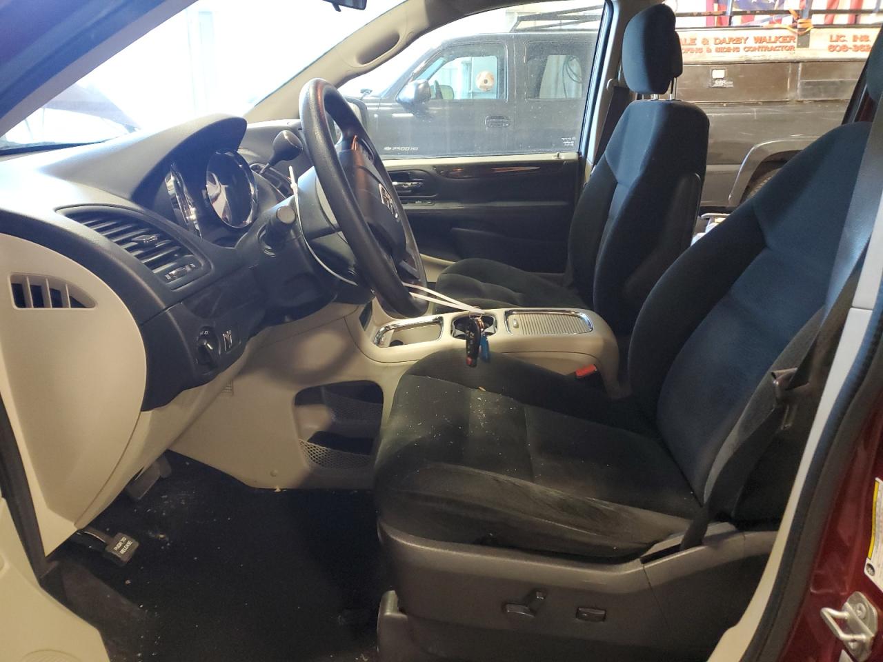 2016 Dodge Caravan - Image 7