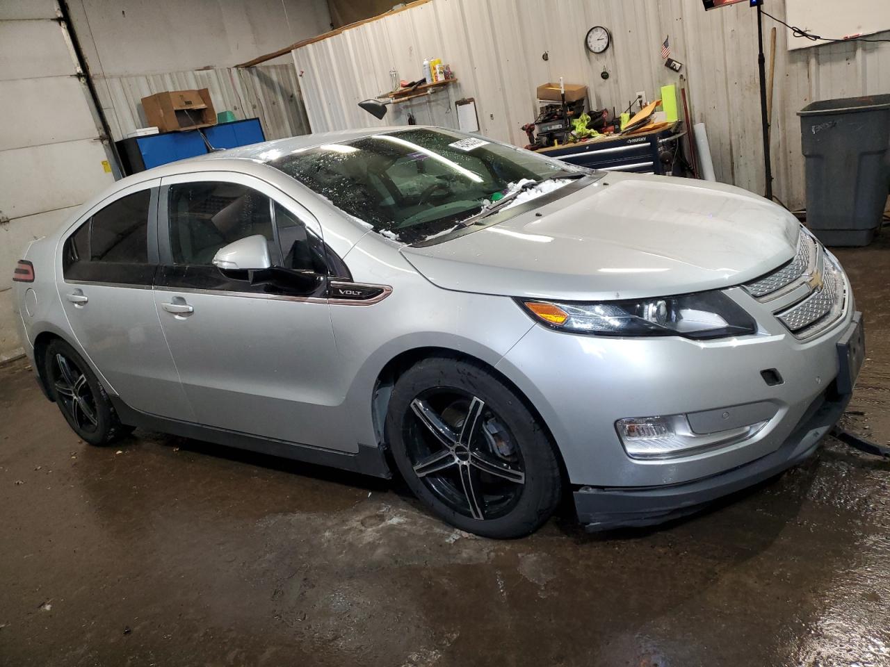 2014 Chevrolet Volt - Image 4