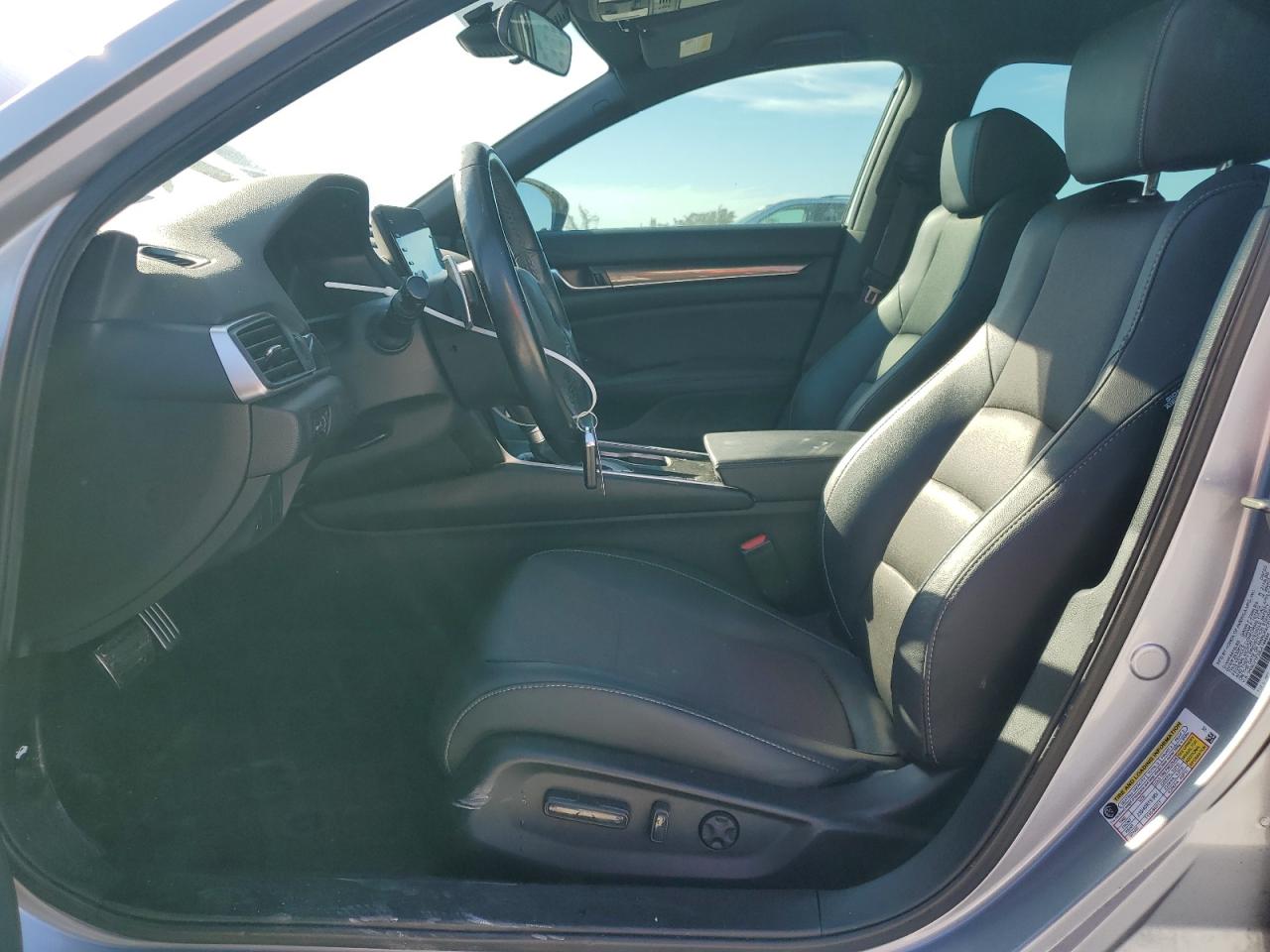 2020 Honda Accord - Image 7