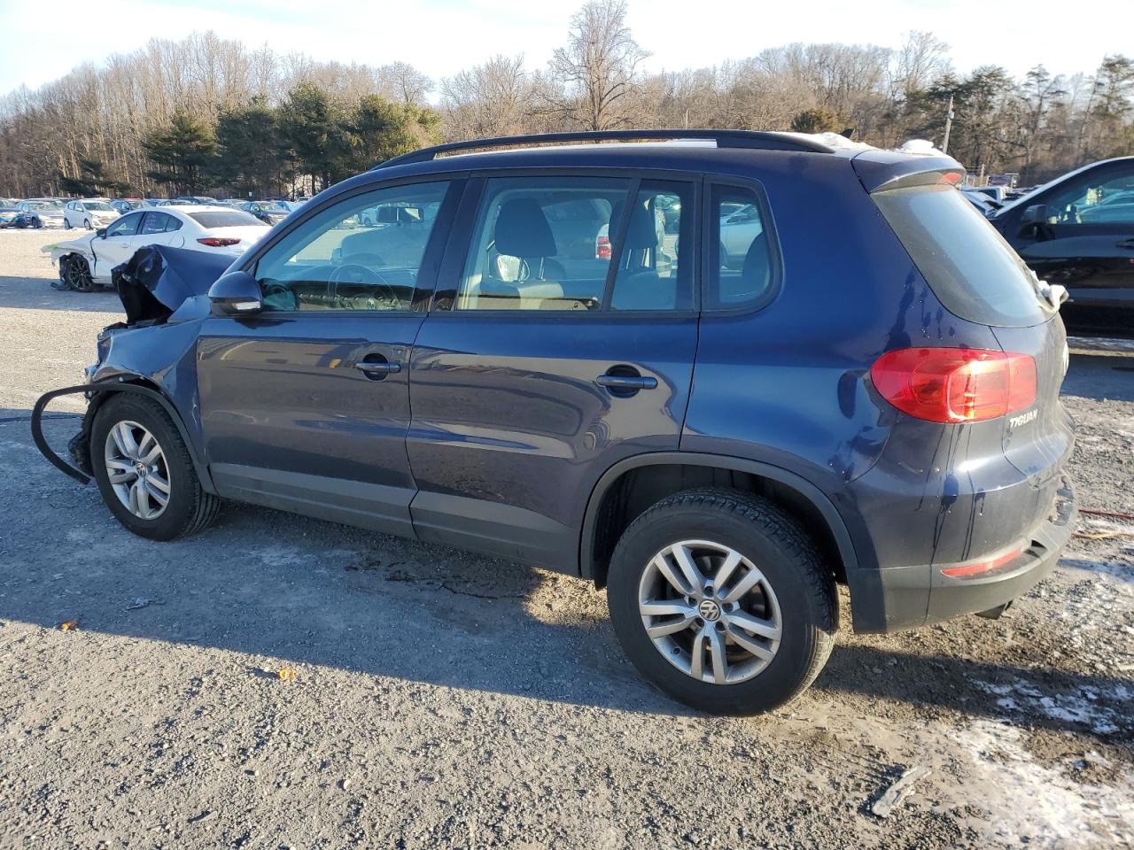 VIN WVGBV7AX4FW577727 2015 VOLKSWAGEN TIGUAN no.2