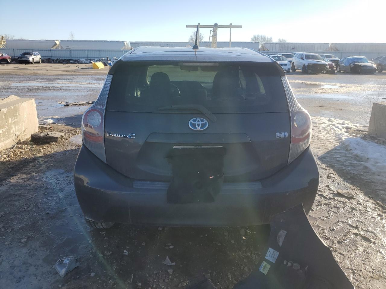 2013 Toyota Prius C VIN: JTDKDTB30D1042948 Lot: 89069455