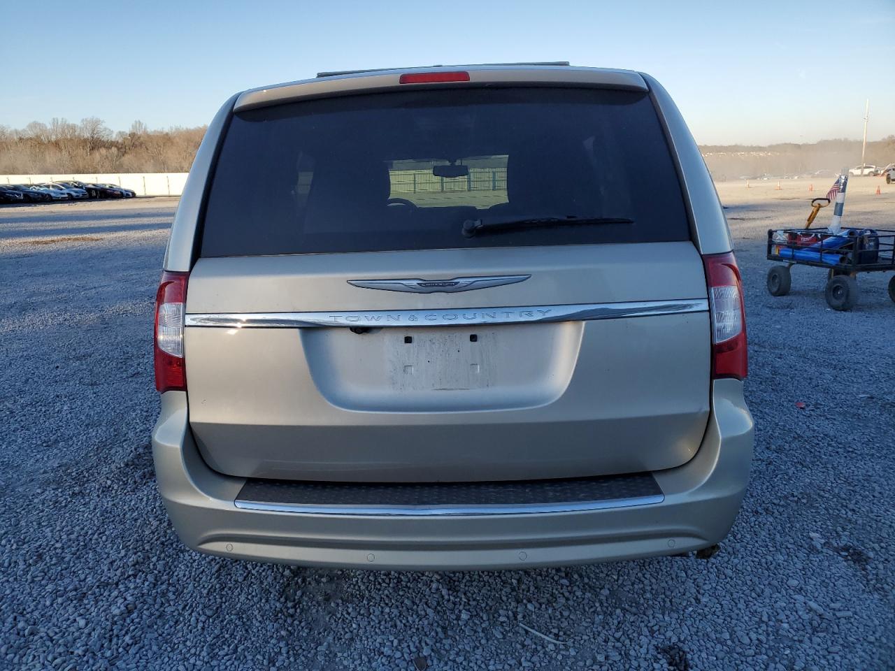 2015 Chrysler Town & Country - Image 6