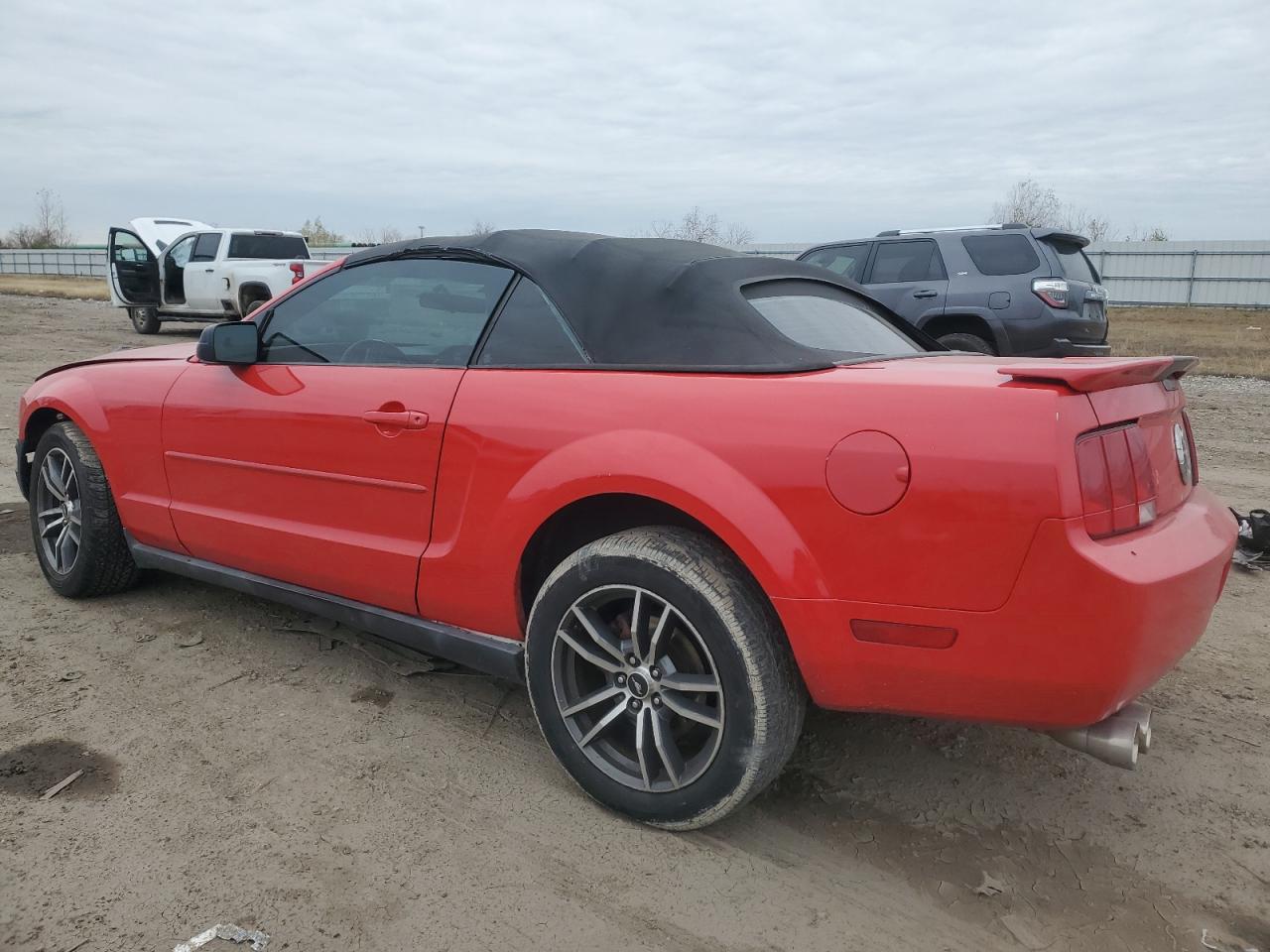2008 Ford Mustang - Image 2