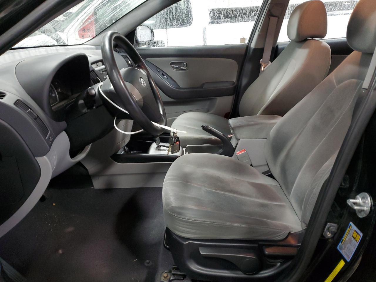 2010 Hyundai Elantra - Image 7