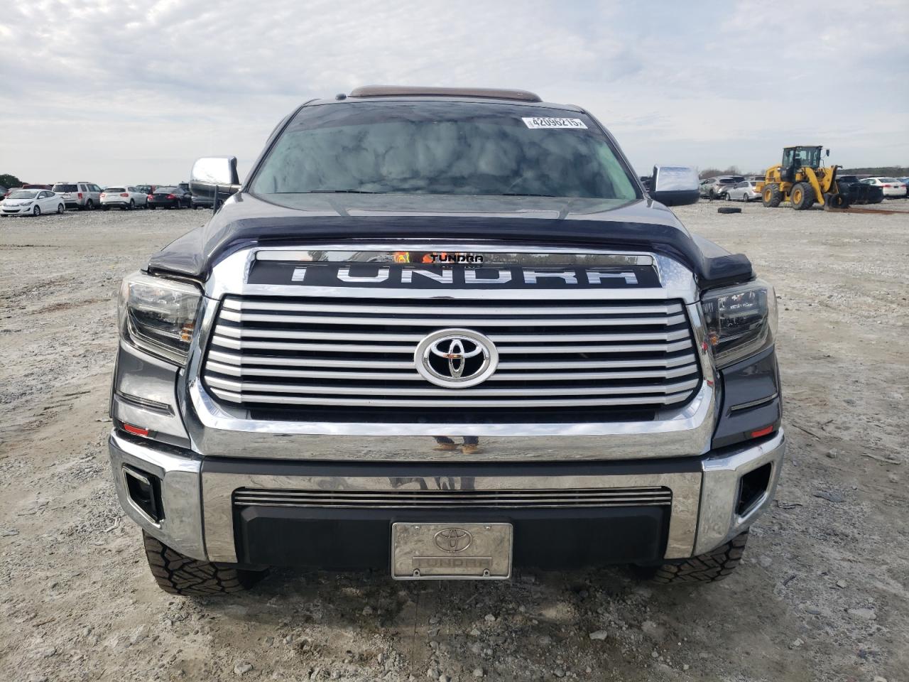 2015 Toyota Tundra - Image 5