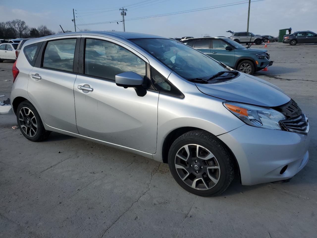 2016 Nissan Versa - Image 4