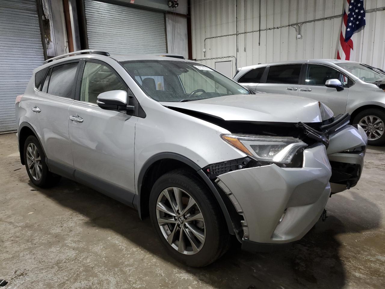 2018 Toyota RAV 4 - Image 4