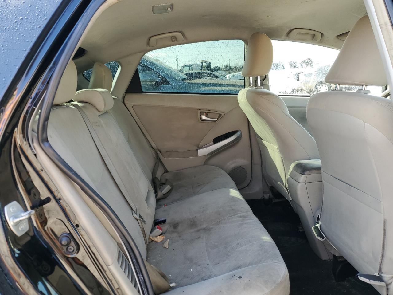 2013 Toyota Prius - Image 10